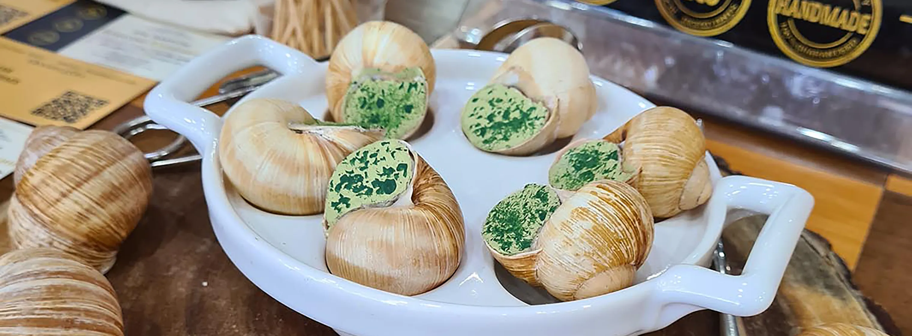 По традициям русским, да с изыском французским